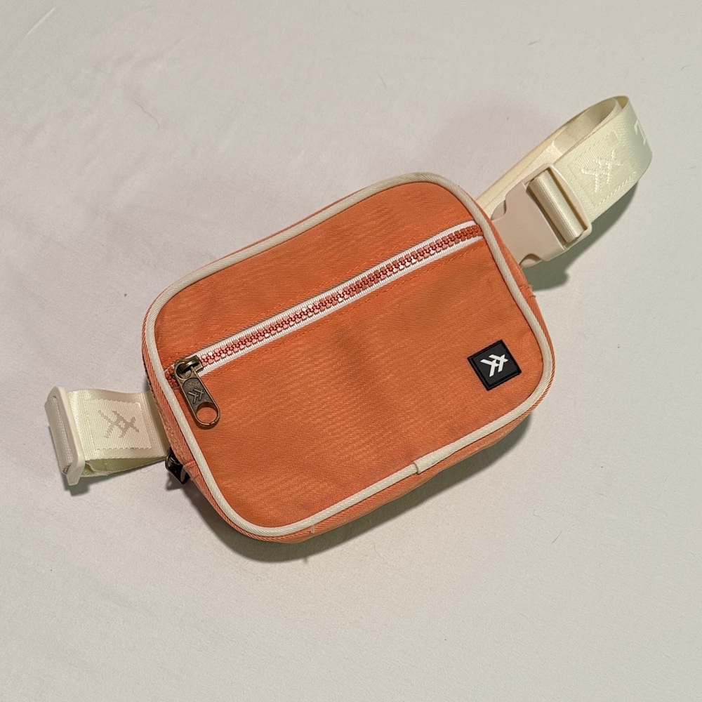 Thread Wallets Coral Pink Belt Bag